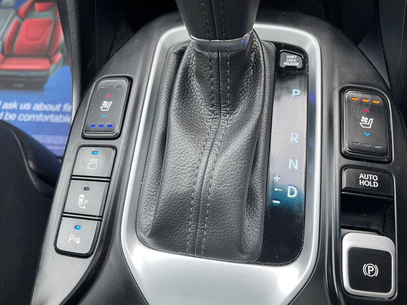 Hyundai Santa Fe 2.2 CRDi Blue Drive Premium SE SUV 5dr Diesel Auto 4WD Euro 6 (s/s) (7 Seat) (200 ps) 1 owner From New, 8 Services 5dr Automatic 2026