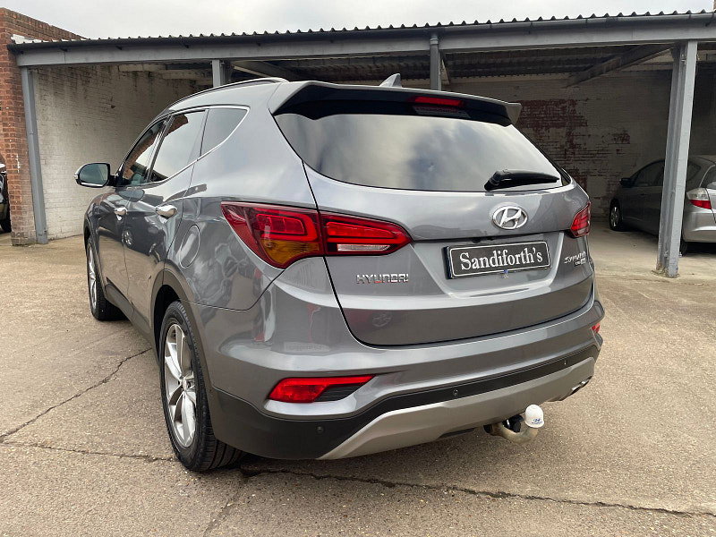 Hyundai Santa Fe 2.2 CRDi Blue Drive Premium SE SUV 5dr Diesel Auto 4WD Euro 6 (s/s) (7 Seat) (200 ps) 1 owner From New, 8 Services 5dr Automatic 2026