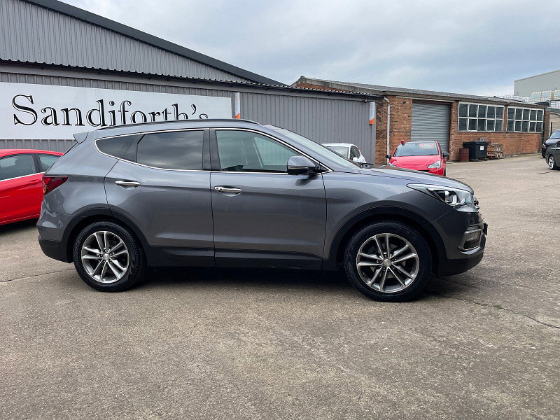 Hyundai Santa Fe 2.2 CRDi Blue Drive Premium SE SUV 5dr Diesel Auto 4WD Euro 6 (s/s) (7 Seat) (200 ps) 1 owner From New, 8 Services 5dr Automatic 2026