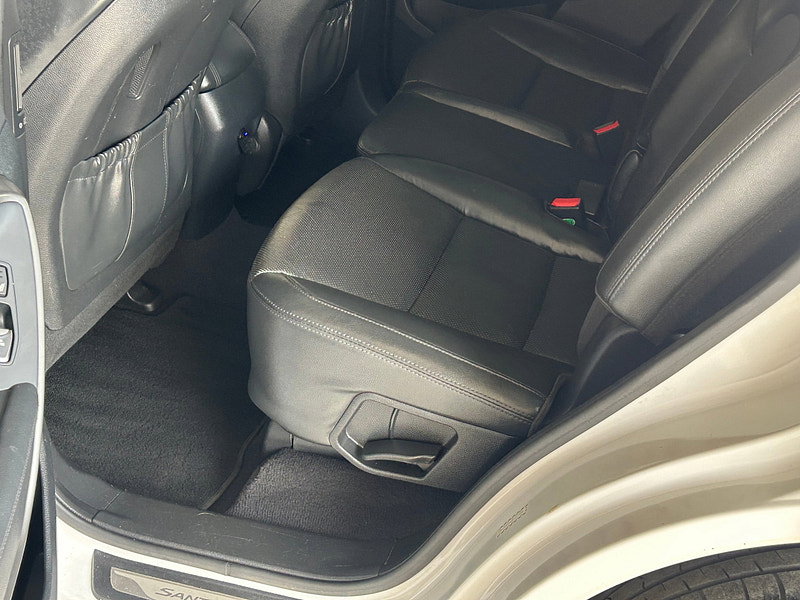 Hyundai Santa Fe 2.2 CRDi Blue Drive Premium SE SUV 5dr Diesel Manual 4WD Euro 6 (s/s) (7 Seat) (200 ps) 5dr Manual 2026