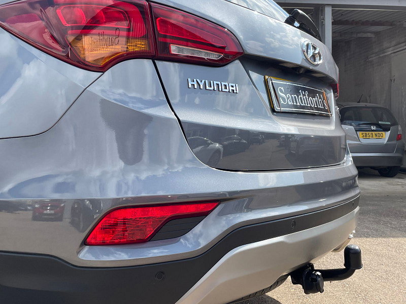 Hyundai Santa Fe 2.2 CRDi Blue Drive Premium SE SUV 5dr Diesel Manual 4WD Euro 6 (s/s) (7 Seat) (200 ps) Full Heated Leather 5dr Manual 2026