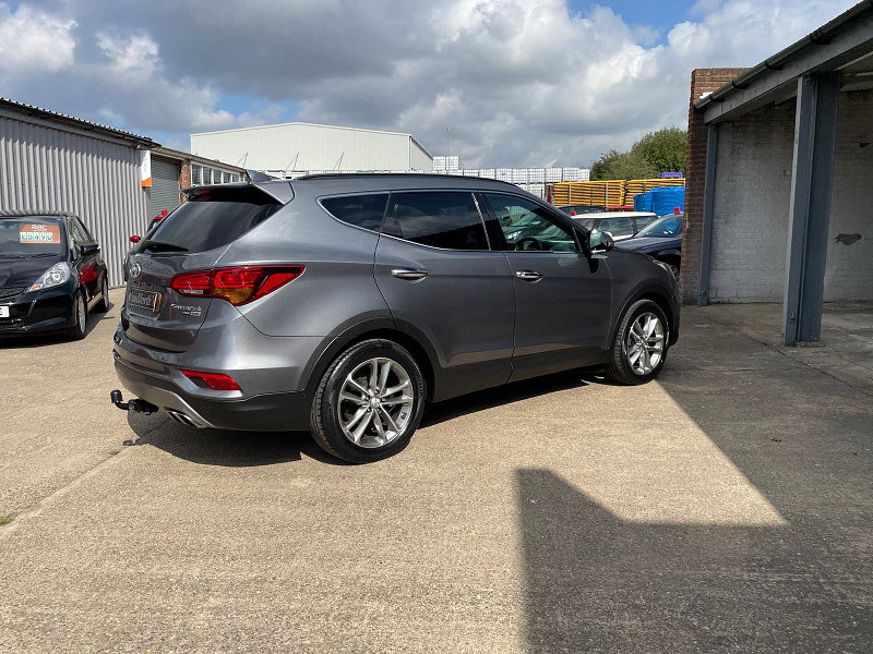 Hyundai Santa Fe 2.2 CRDi Blue Drive Premium SE SUV 5dr Diesel Manual 4WD Euro 6 (s/s) (7 Seat) (200 ps) Full Heated Leather 5dr Manual 2026