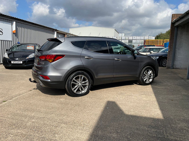 Hyundai Santa Fe 2.2 CRDi Blue Drive Premium SE SUV 5dr Diesel Manual 4WD Euro 6 (s/s) (7 Seat) (200 ps) Full Heated Leather 5dr Manual 2026