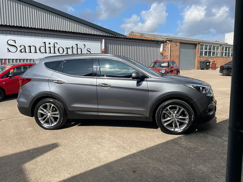 Hyundai Santa Fe 2.2 CRDi Blue Drive Premium SE SUV 5dr Diesel Manual 4WD Euro 6 (s/s) (7 Seat) (200 ps) Full Heated Leather 5dr Manual 2026