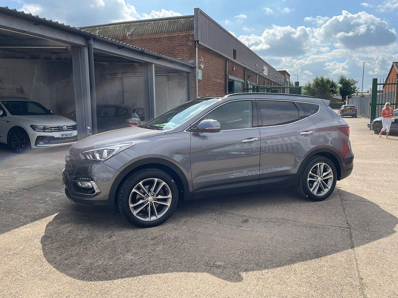 Hyundai Santa Fe 2.2 CRDi Blue Drive Premium SE SUV 5dr Diesel Manual 4WD Euro 6 (s/s) (7 Seat) (200 ps) Full Heated Leather 5dr Manual 2026