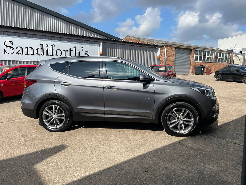 Hyundai Santa Fe 2.2 CRDi Blue Drive Premium SE SUV 5dr Diesel Manual 4WD Euro 6 (s/s) (7 Seat) (200 ps) Full Heated Leather 5dr Manual 2026