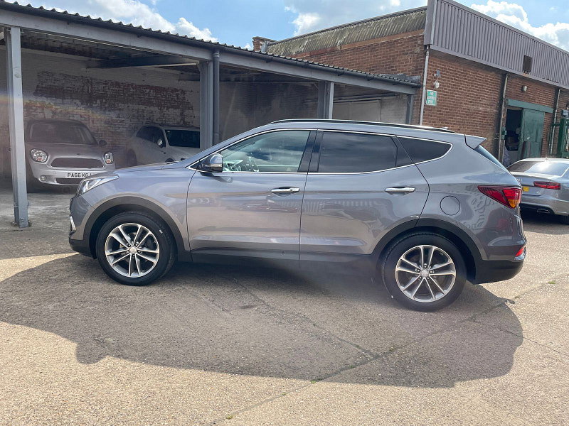Hyundai Santa Fe 2.2 CRDi Blue Drive Premium SE SUV 5dr Diesel Manual 4WD Euro 6 (s/s) (7 Seat) (200 ps) Full Heated Leather 5dr Manual 2026