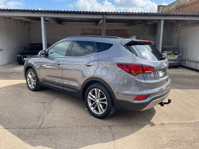 Hyundai Santa Fe 2.2 CRDi Blue Drive Premium SE SUV 5dr Diesel Manual 4WD Euro 6 (s/s) (7 Seat) (200 ps) Full Heated Leather 5dr Manual 2026