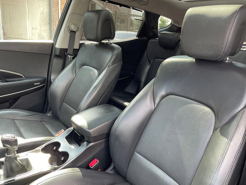 Hyundai Santa Fe 2.2 CRDi Blue Drive Premium SE SUV 5dr Diesel Manual 4WD Euro 6 (s/s) (7 Seat) (200 ps) Full Heated Leather 5dr Manual 2026