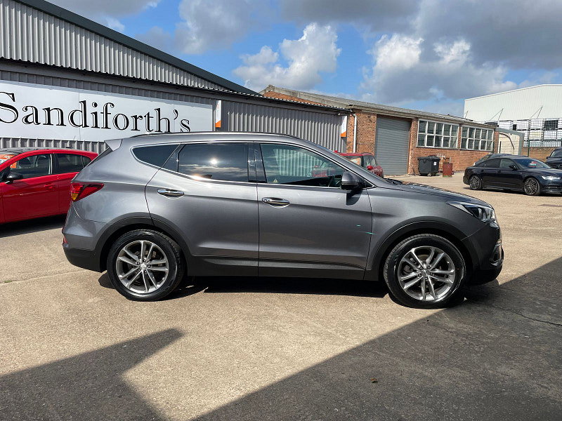 Hyundai Santa Fe 2.2 CRDi Blue Drive Premium SE SUV 5dr Diesel Manual 4WD Euro 6 (s/s) (7 Seat) (200 ps) Full Heated Leather 5dr Manual 2026
