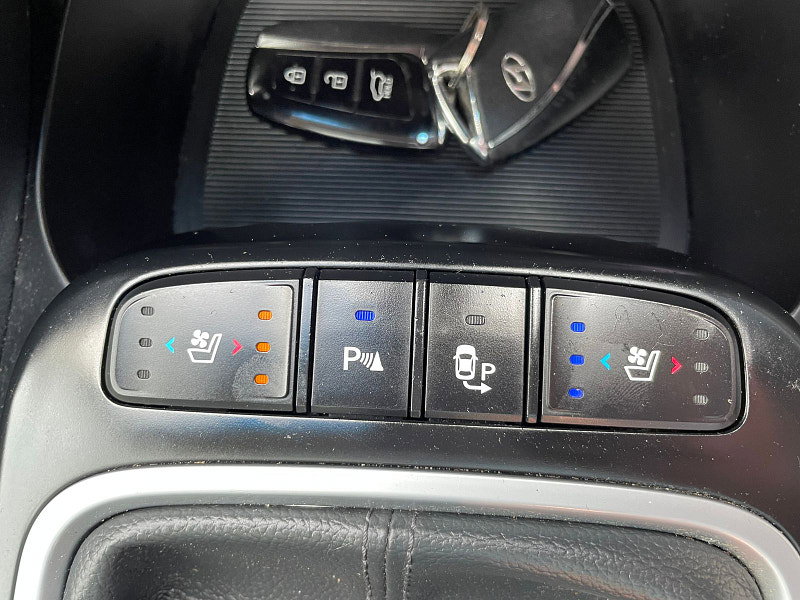 Hyundai Santa Fe 2.2 CRDi Blue Drive Premium SE SUV 5dr Diesel Manual 4WD Euro 6 (s/s) (7 Seat) (200 ps) Full Heated Leather 5dr Manual 2026
