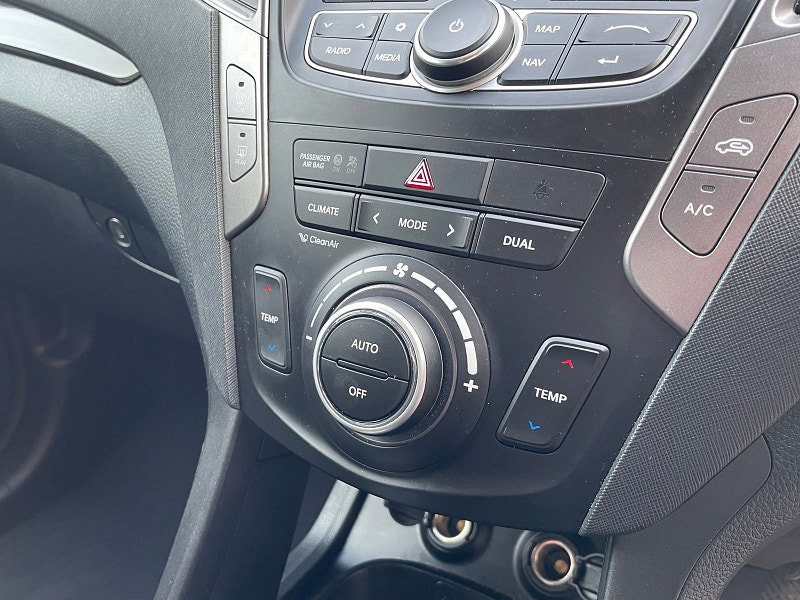 Hyundai Santa Fe 2.2 CRDi Premium SUV 5dr Diesel Auto 4WD Euro 5 (5 seat) (194 bhp) 5dr Automatic 2026