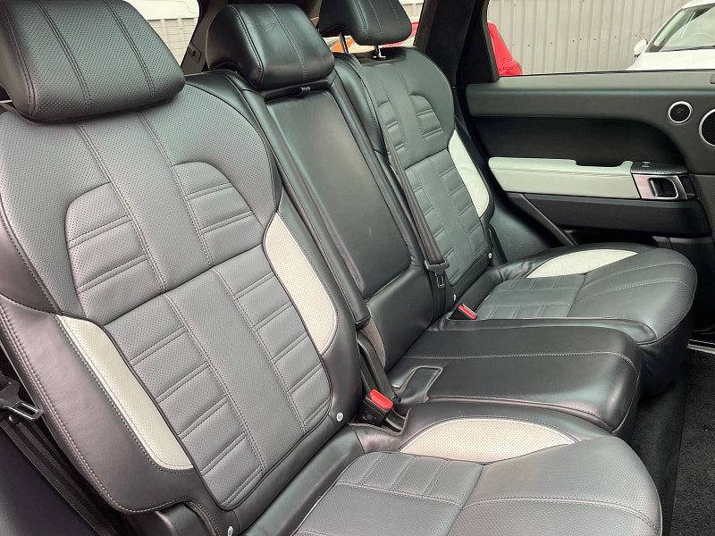 Land Rover Range Rover Sport 3.0 SD V6 Autobiography Dynamic SUV 5dr Diesel Auto 4WD Euro 6 (s/s) (306 ps) 5dr Automatic 2026