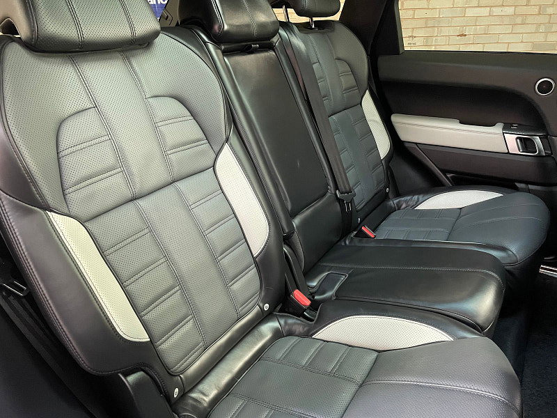 Land Rover Range Rover Sport 3.0 SD V6 Autobiography Dynamic SUV 5dr Diesel Auto 4WD Euro 6 (s/s) (306 ps) 5dr Automatic 2026