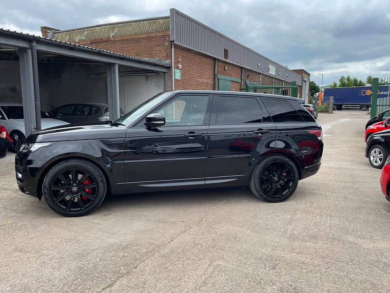 Land Rover Range Rover Sport 3.0 SD V6 Autobiography Dynamic SUV 5dr Diesel Auto 4WD Euro 6 (s/s) (306 ps) 5dr Automatic 2026