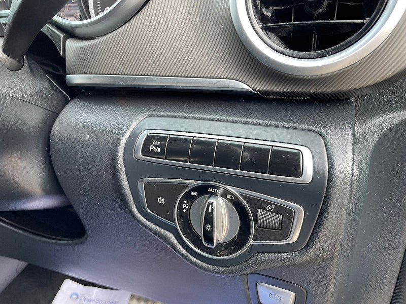 Mercedes-Benz V Class 2.2 V250d BlueTEC Sport MPV 5dr Diesel G-Tronic+ Euro 6 (s/s) 8 Seat XLWB (190 ps) 19'S 5dr Automatic 2026