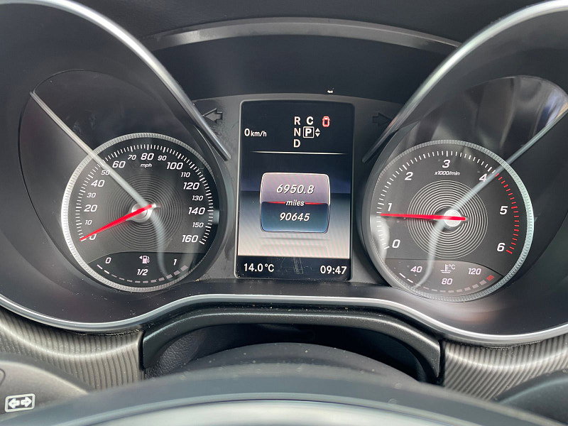 Mercedes-Benz V Class 2.2 V250d BlueTEC Sport MPV 5dr Diesel G-Tronic+ Euro 6 (s/s) 8 Seat XLWB (190 ps) 19'S 5dr Automatic 2026
