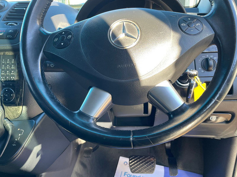 Mercedes-Benz Viano 3.0 CDI Ambiente MPV 5dr Diesel Automatic RWD L1 H1 (226 g/km, 224 bhp) 5dr Automatic 2026
