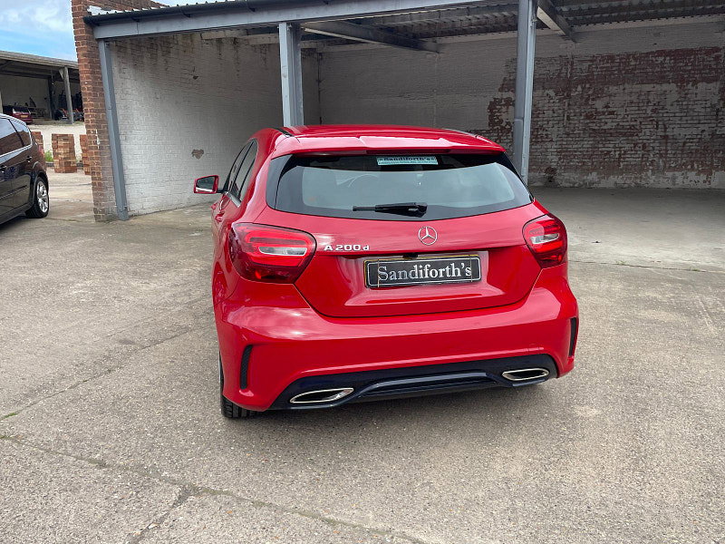 Mercedes-Benz A Class 2.1 A200d AMG Line Hatchback 5dr Diesel Manual Euro 6 (s/s) (136 ps) 1 Former Keeper, 5dr Manual 2026
