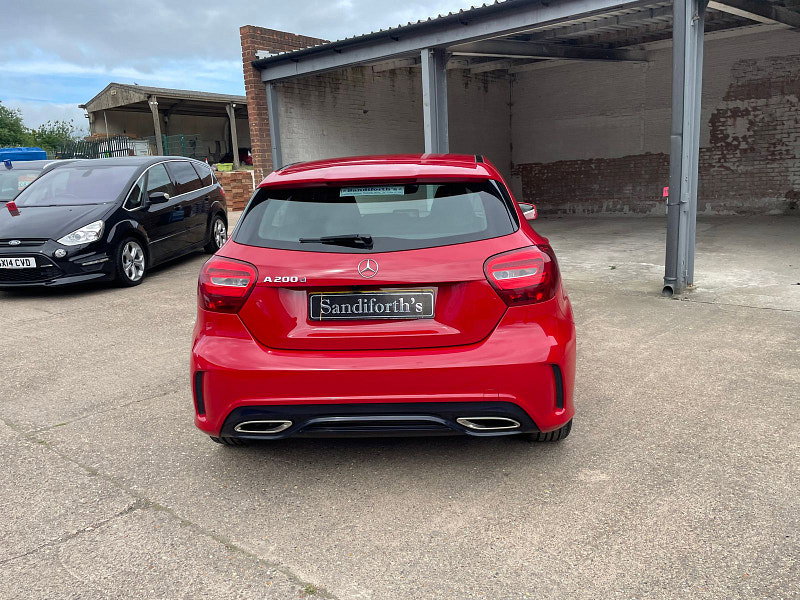 Mercedes-Benz A Class 2.1 A200d AMG Line Hatchback 5dr Diesel Manual Euro 6 (s/s) (136 ps) 1 Former Keeper, 5dr Manual 2026