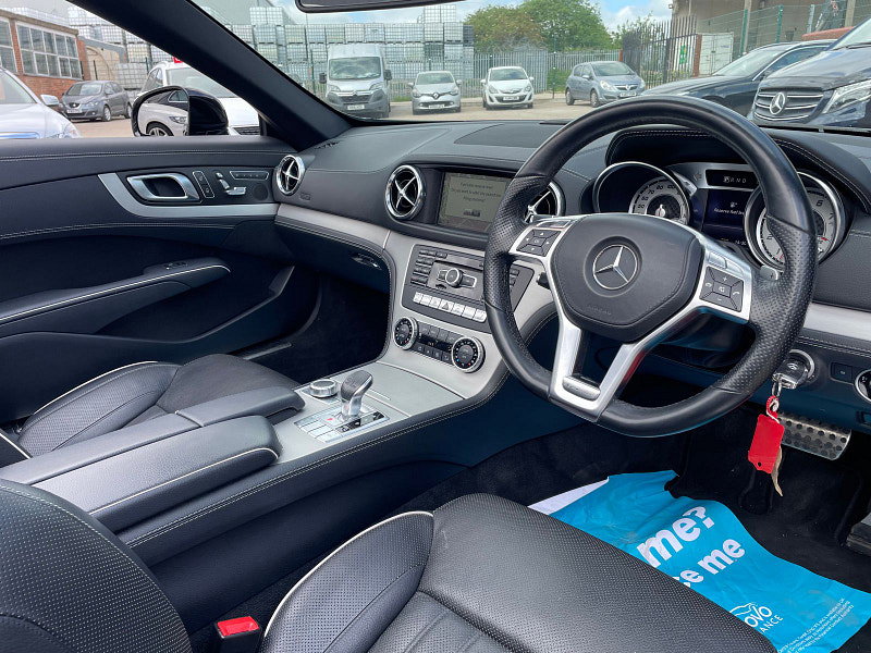 Mercedes-Benz SL 3.5 SL350 AMG Sport Auto 2d 306 BHP 2dr Automatic 2026