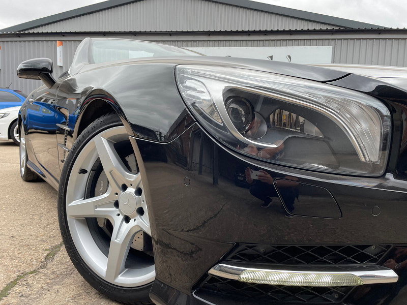 Mercedes-Benz SL 3.5 SL350 AMG Sport Auto 2d 306 BHP 2dr Automatic 2026