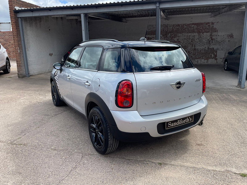 MINI Countryman 1.6 Cooper D SUV 5dr Diesel Manual Euro 5 (s/s) (112 ps) Only 2 Former Keepers 5dr Manual 2026