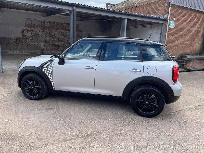 MINI Countryman 1.6 Cooper D SUV 5dr Diesel Manual Euro 5 (s/s) (112 ps) Only 2 Former Keepers 5dr Manual 2026