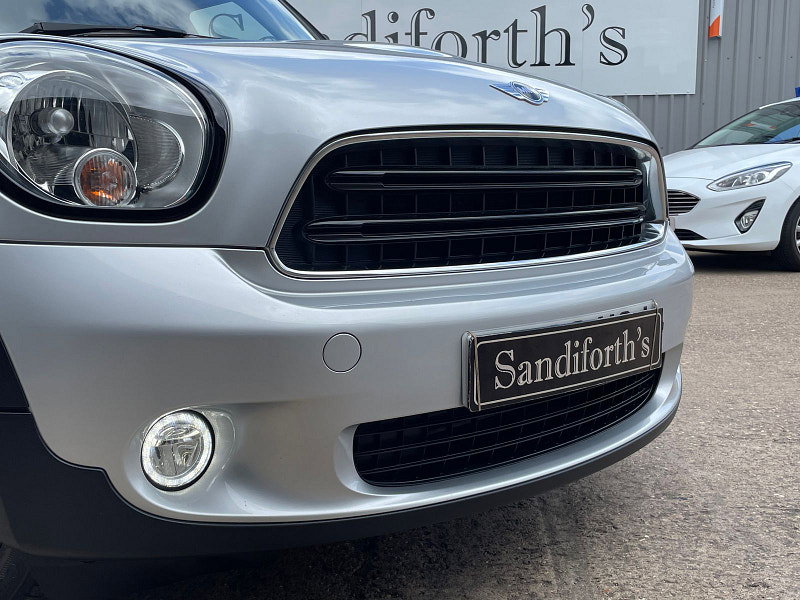 MINI Countryman 1.6 Cooper D SUV 5dr Diesel Manual Euro 5 (s/s) (112 ps) Only 2 Former Keepers 5dr Manual 2026