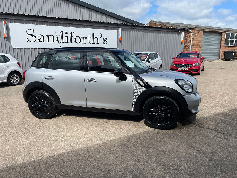 MINI Countryman 1.6 Cooper D SUV 5dr Diesel Manual Euro 5 (s/s) (112 ps) Only 2 Former Keepers 5dr Manual 2026