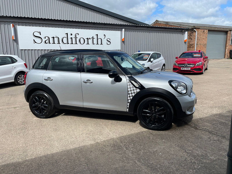 MINI Countryman 1.6 Cooper D SUV 5dr Diesel Manual Euro 5 (s/s) (112 ps) Only 2 Former Keepers 5dr Manual 2026