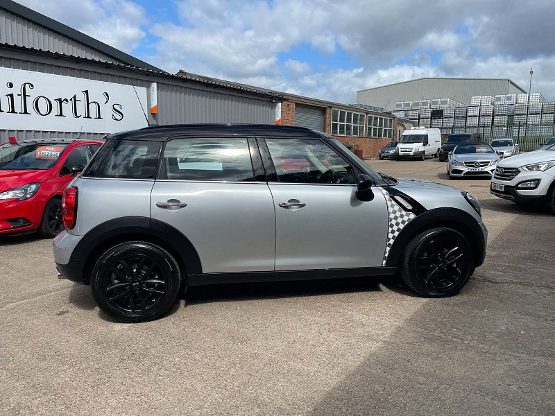 MINI Countryman 1.6 Cooper D SUV 5dr Diesel Manual Euro 5 (s/s) (112 ps) Only 2 Former Keepers 5dr Manual 2026