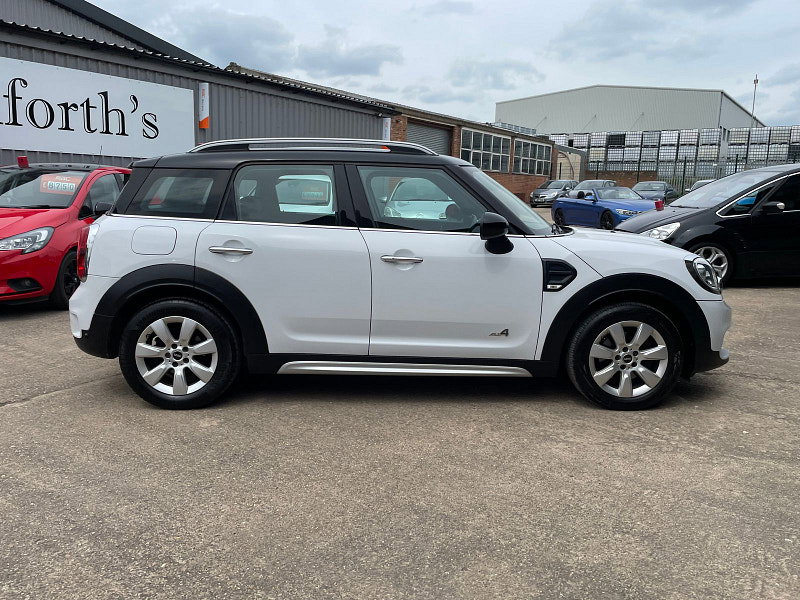 MINI Countryman 2.0 Cooper D SUV 5dr Diesel Manual ALL4 Euro 6 (s/s) (150 ps) Sat Nav, Only 35k 4 Services 5dr Manual 2026