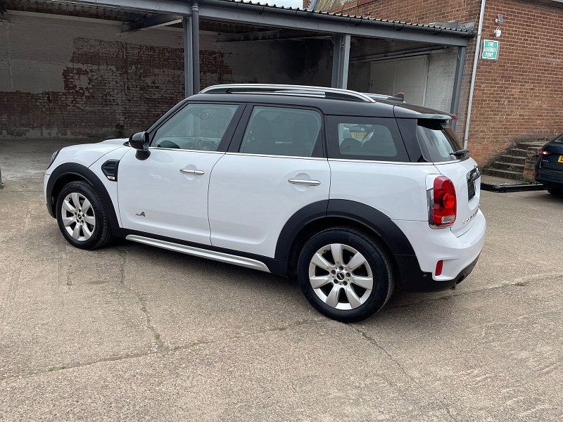 MINI Countryman 2.0 Cooper D SUV 5dr Diesel Manual ALL4 Euro 6 (s/s) (150 ps) Sat Nav, Only 35k 4 Services 5dr Manual 2026