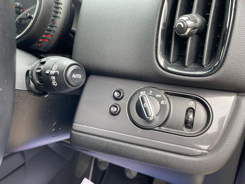 MINI Countryman 2.0 Cooper D SUV 5dr Diesel Manual ALL4 Euro 6 (s/s) (150 ps) Sat Nav, Only 35k 4 Services 5dr Manual 2026