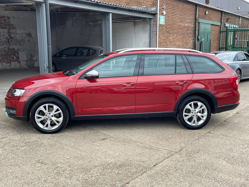 Skoda Octavia 2.0 TDI Scout Estate 5dr Diesel DSG 4WD Euro 6 (s/s) (184 ps) 5dr Automatic 2026