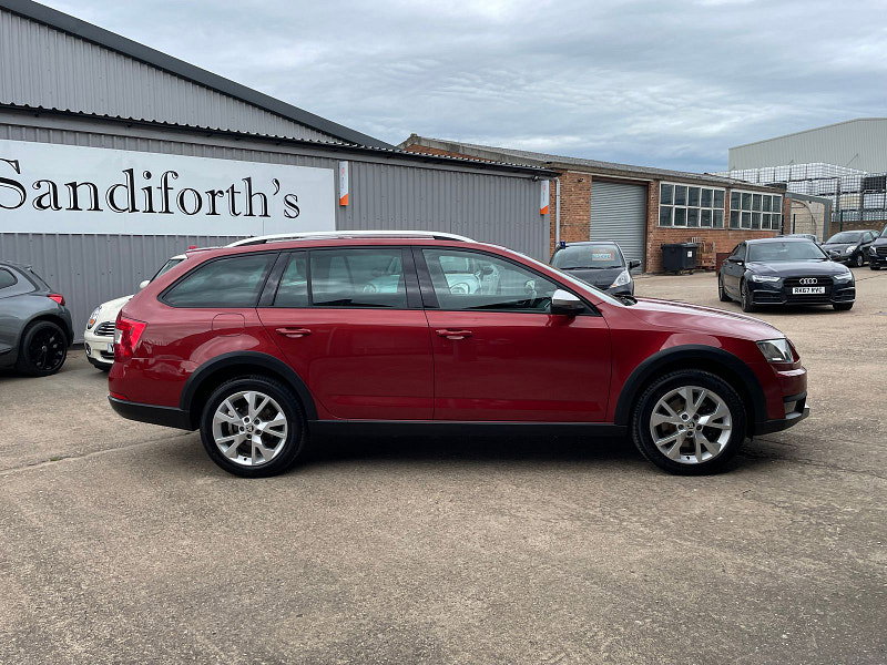 Skoda Octavia 2.0 TDI Scout Estate 5dr Diesel DSG 4WD Euro 6 (s/s) (184 ps) 5dr Automatic 2026
