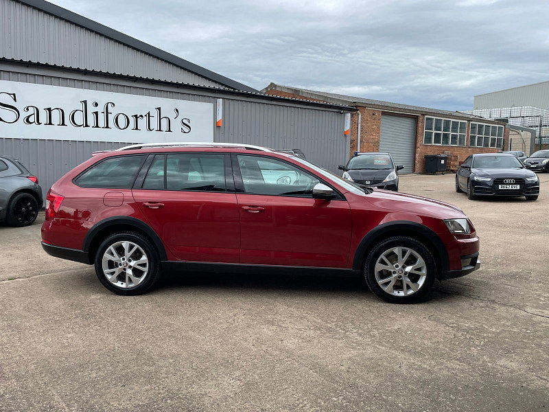 Skoda Octavia 2.0 TDI Scout Estate 5dr Diesel DSG 4WD Euro 6 (s/s) (184 ps) 5dr Automatic 2026