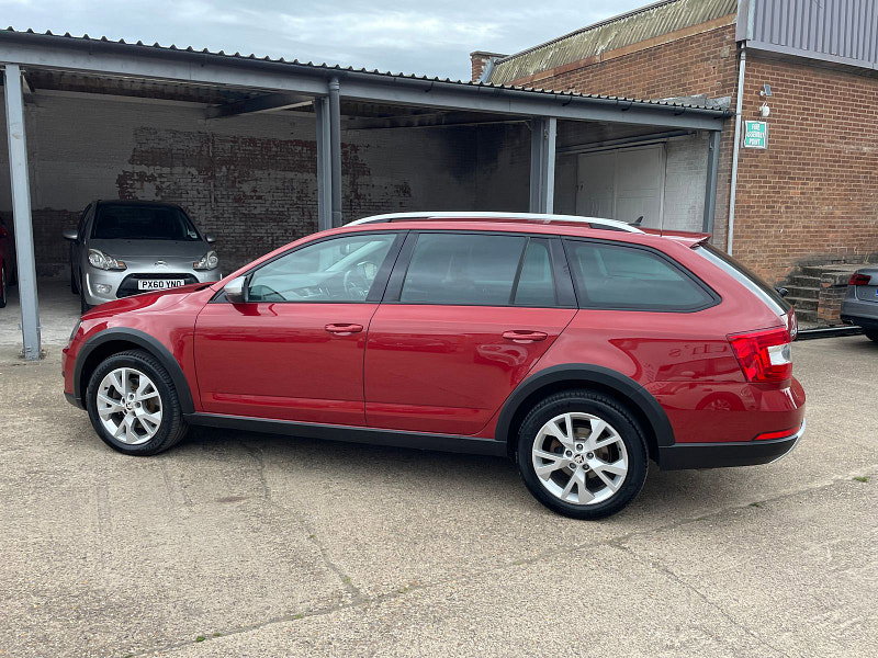 Skoda Octavia 2.0 TDI Scout Estate 5dr Diesel DSG 4WD Euro 6 (s/s) (184 ps) 5dr Automatic 2026