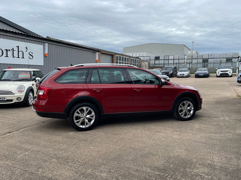 Skoda Octavia 2.0 TDI Scout Estate 5dr Diesel DSG 4WD Euro 6 (s/s) (184 ps) 5dr Automatic 2026