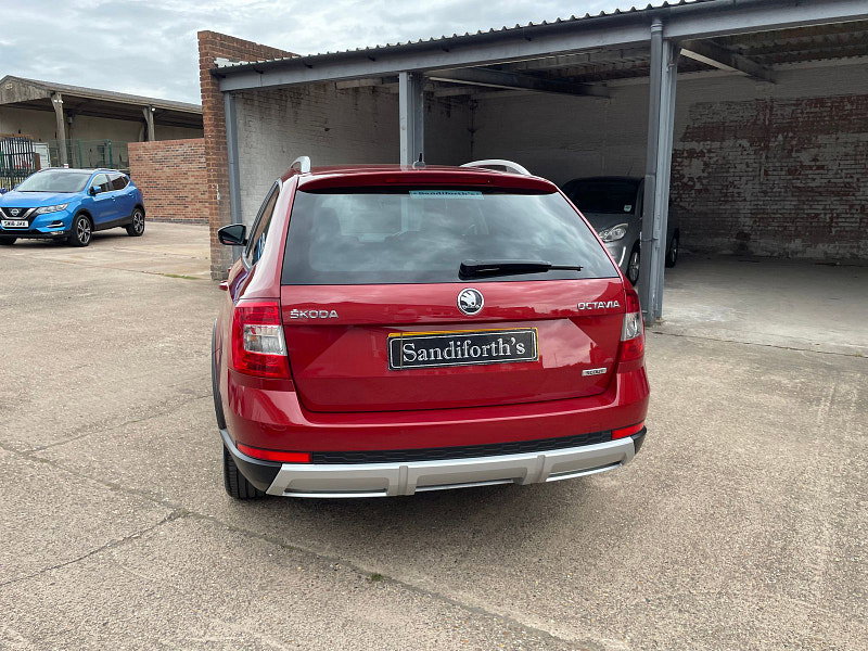 Skoda Octavia 2.0 TDI Scout Estate 5dr Diesel DSG 4WD Euro 6 (s/s) (184 ps) 5dr Automatic 2026