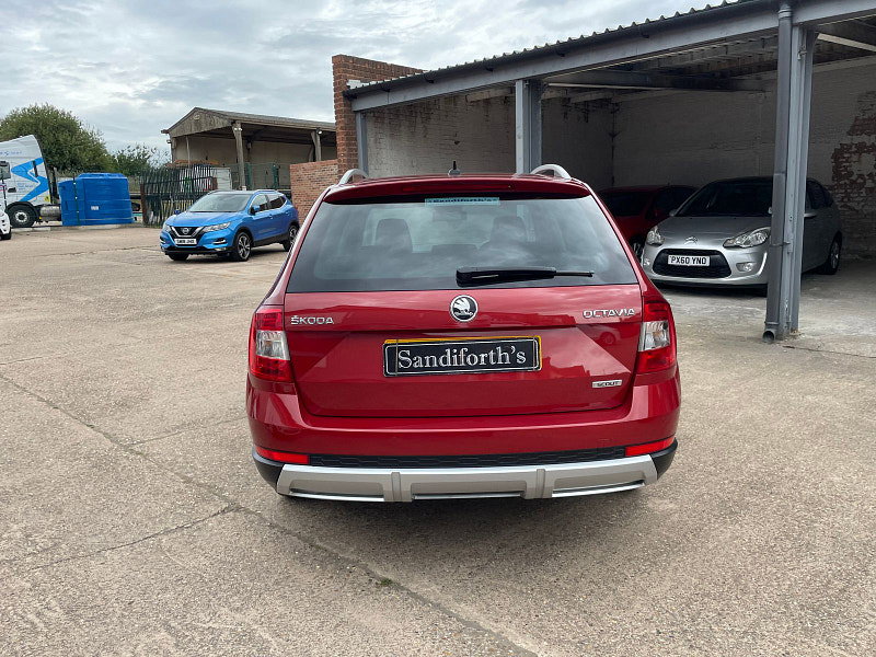 Skoda Octavia 2.0 TDI Scout Estate 5dr Diesel DSG 4WD Euro 6 (s/s) (184 ps) 5dr Automatic 2026