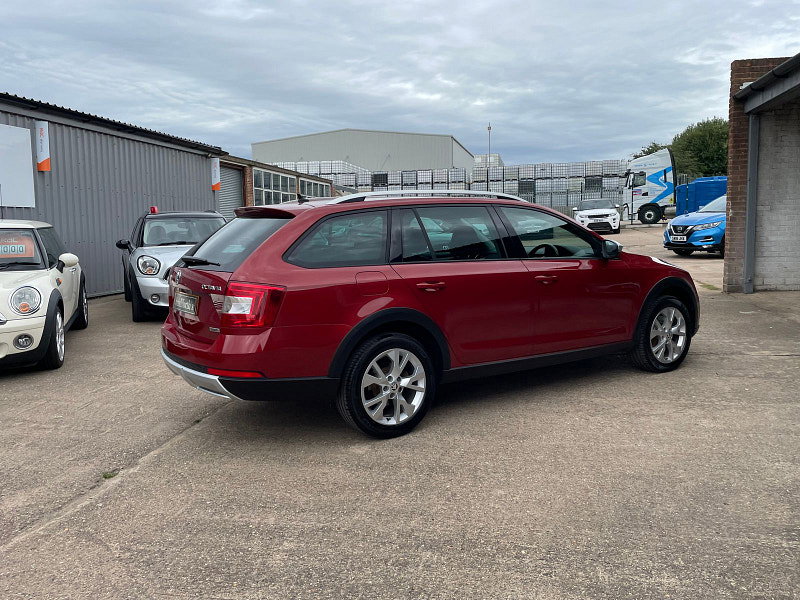 Skoda Octavia 2.0 TDI Scout Estate 5dr Diesel DSG 4WD Euro 6 (s/s) (184 ps) 5dr Automatic 2026