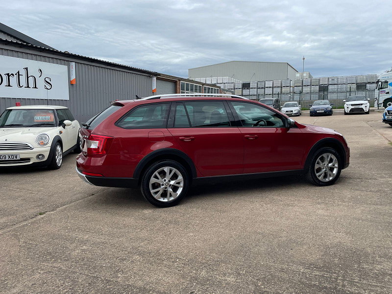 Skoda Octavia 2.0 TDI Scout Estate 5dr Diesel DSG 4WD Euro 6 (s/s) (184 ps) 5dr Automatic 2026