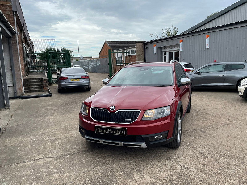 Skoda Octavia 2.0 TDI Scout Estate 5dr Diesel DSG 4WD Euro 6 (s/s) (184 ps) 5dr Automatic 2026
