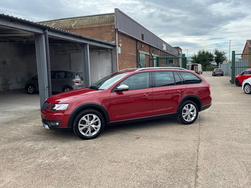 Skoda Octavia 2.0 TDI Scout Estate 5dr Diesel DSG 4WD Euro 6 (s/s) (184 ps) 5dr Automatic 2026