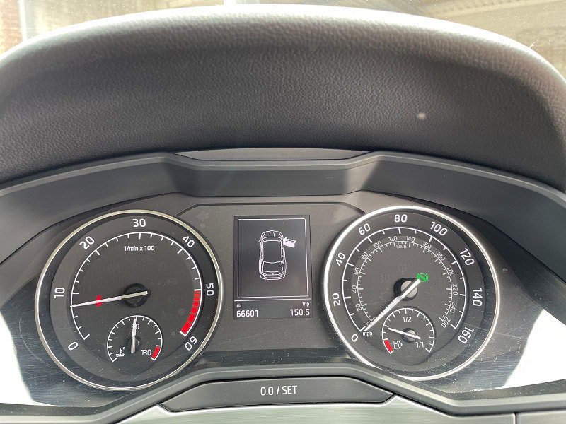 Skoda Superb 2.0 TDI SE Estate 5dr Diesel DSG Euro 6 (s/s) (150 ps) ONLY 1 FORMER KEEPER, 5 SERVICES 5dr Automatic 2026
