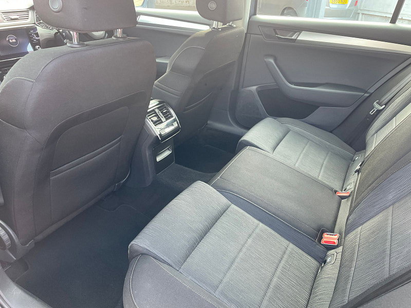 Skoda Superb 2.0 TDI SE Estate 5dr Diesel DSG Euro 6 (s/s) (150 ps) ONLY 1 FORMER KEEPER, 5 SERVICES 5dr Automatic 2026