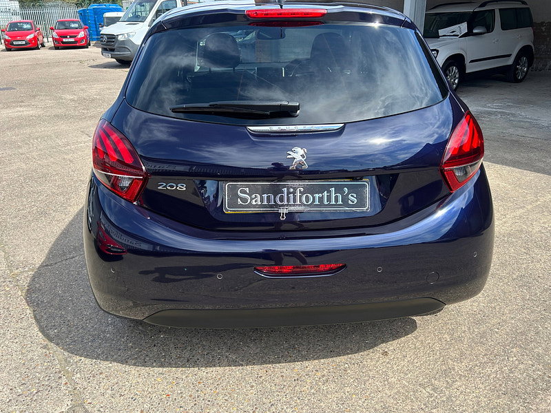 Peugeot 208 1.2 PureTech Tech Edition Hatchback 5dr Petrol EAT Euro 6 (s/s) (110 ps) 5dr Automatic 2026
