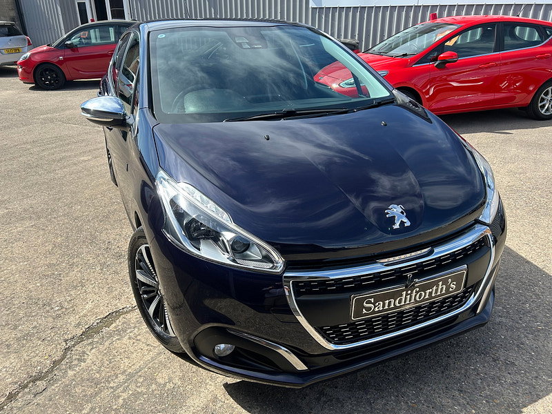 Peugeot 208 1.2 PureTech Tech Edition Hatchback 5dr Petrol EAT Euro 6 (s/s) (110 ps) 5dr Automatic 2026